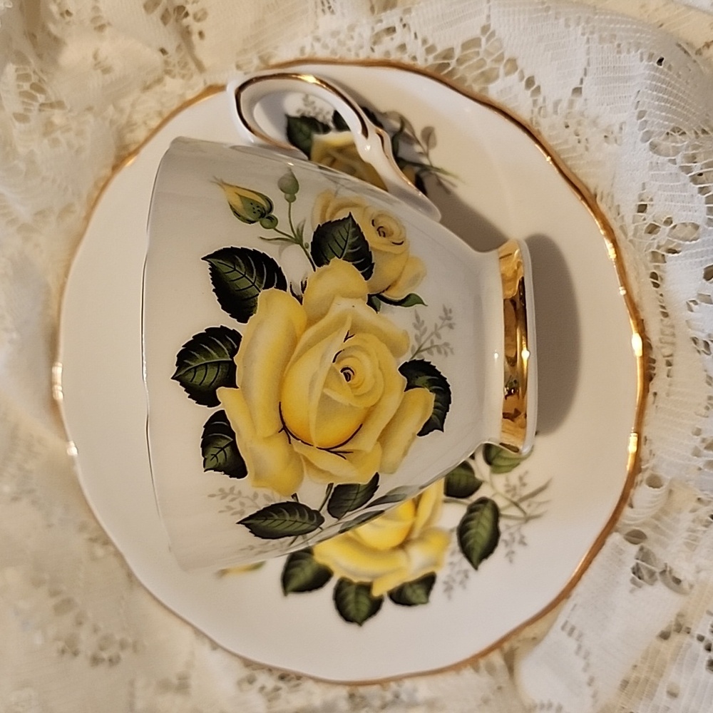 Colclough Bone China, Made In England, Vibrant Yellow Rose Tea Cup & Saucer